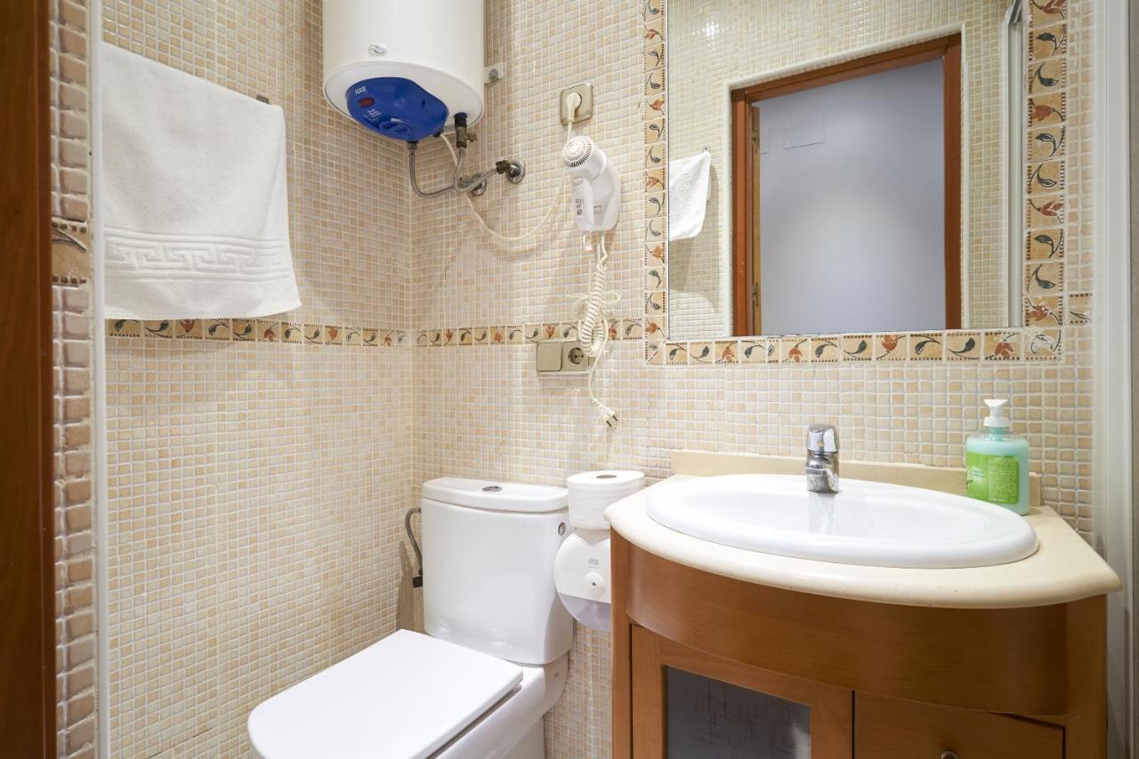 Apartamentos Madrid Atocha Buitenkant foto