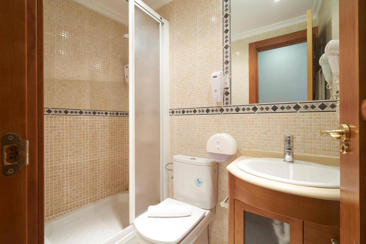 Apartamentos Madrid Atocha Buitenkant foto