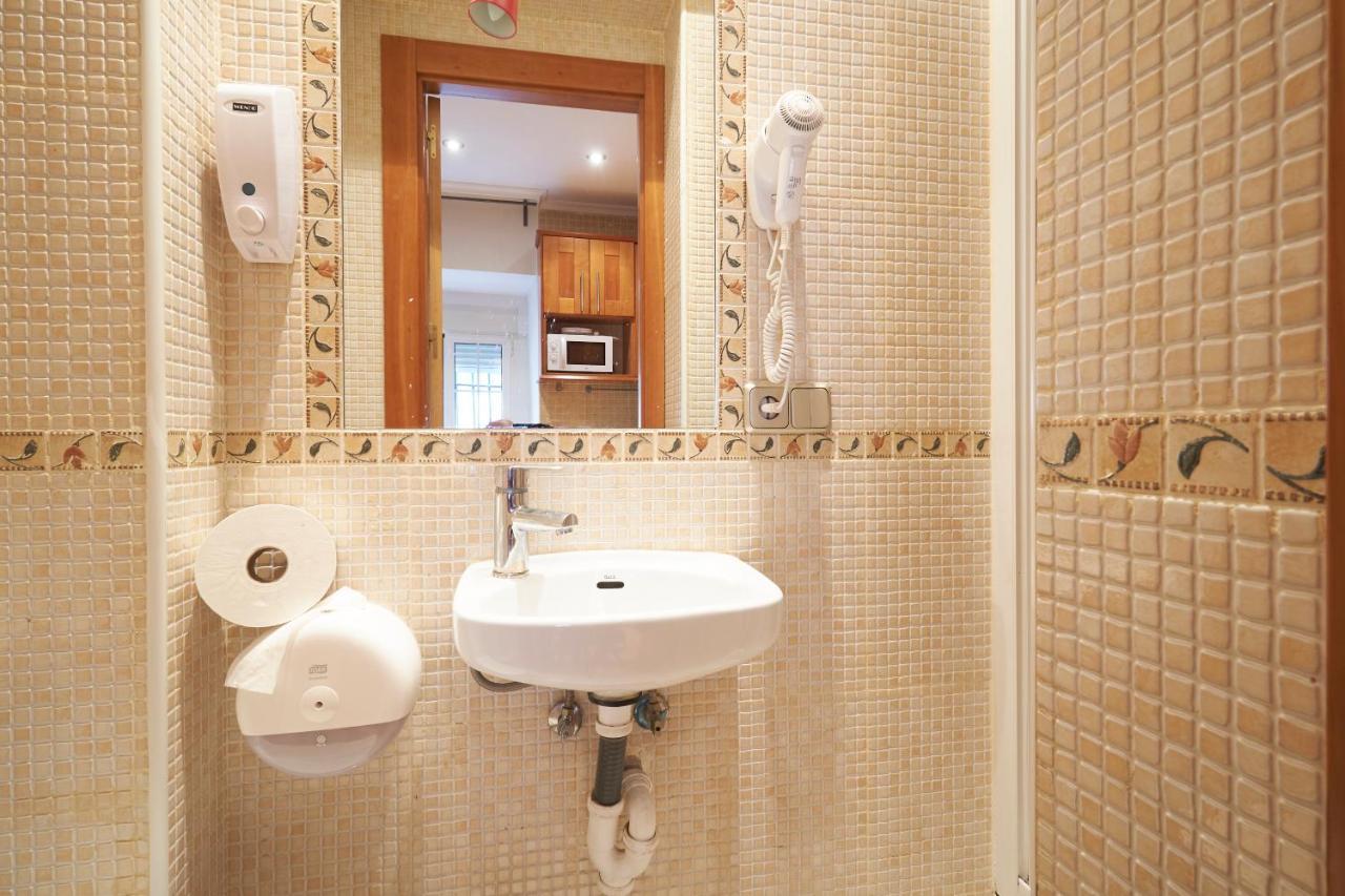 Apartamentos Madrid Atocha Buitenkant foto