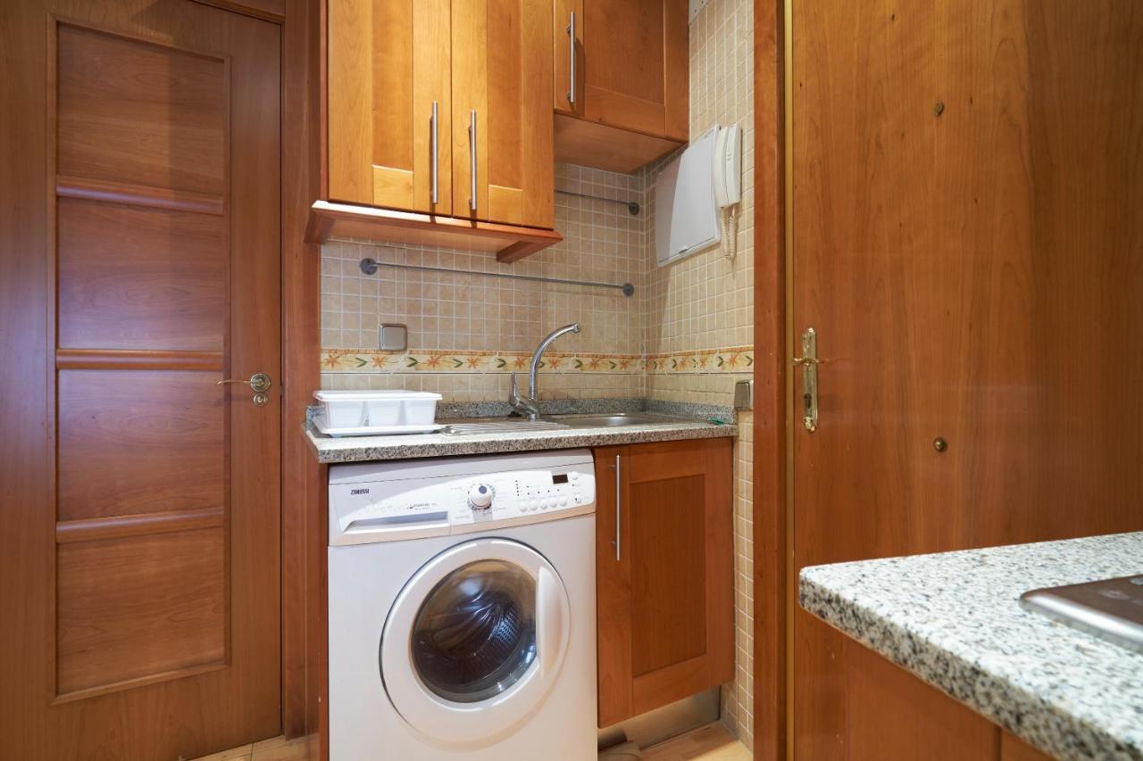 Apartamentos Madrid Atocha Buitenkant foto