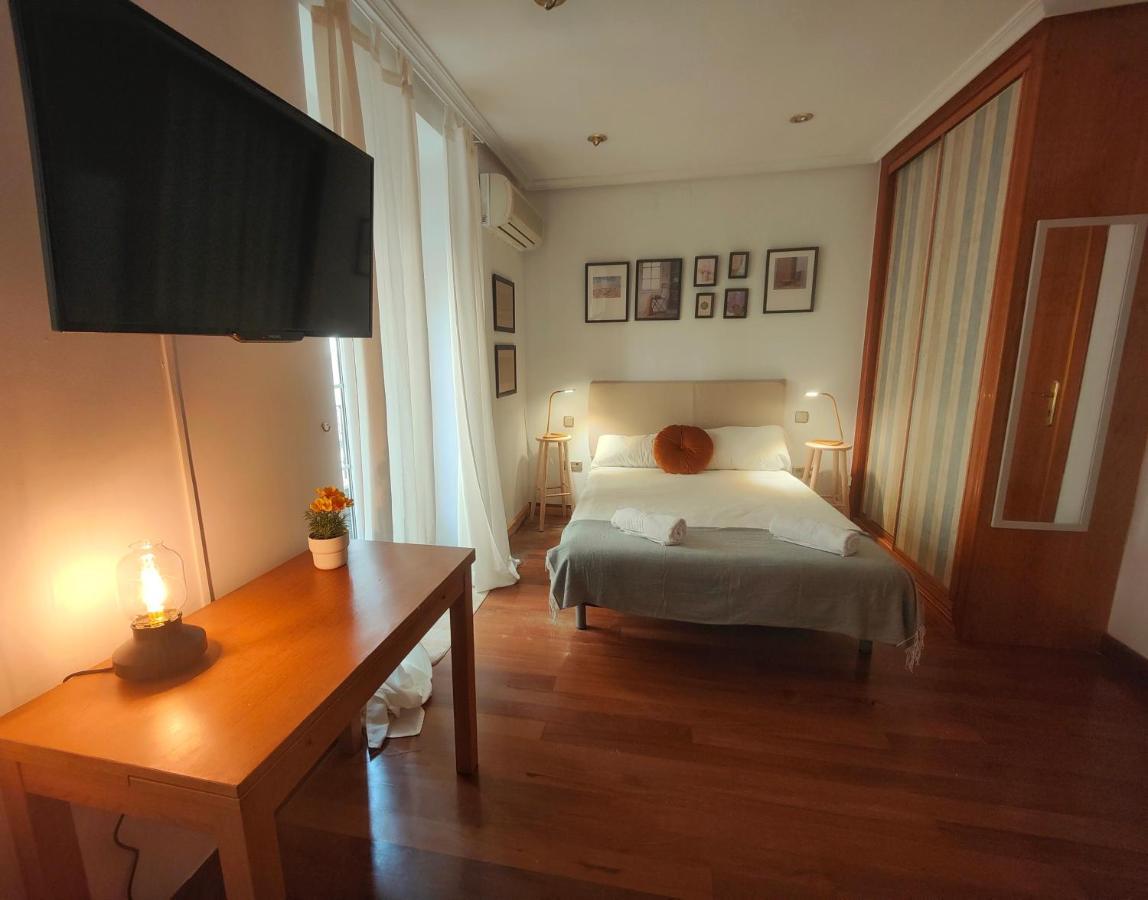 Apartamentos Madrid Atocha Buitenkant foto