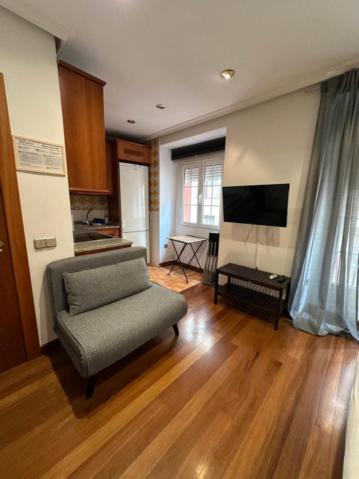 Apartamentos Madrid Atocha Buitenkant foto