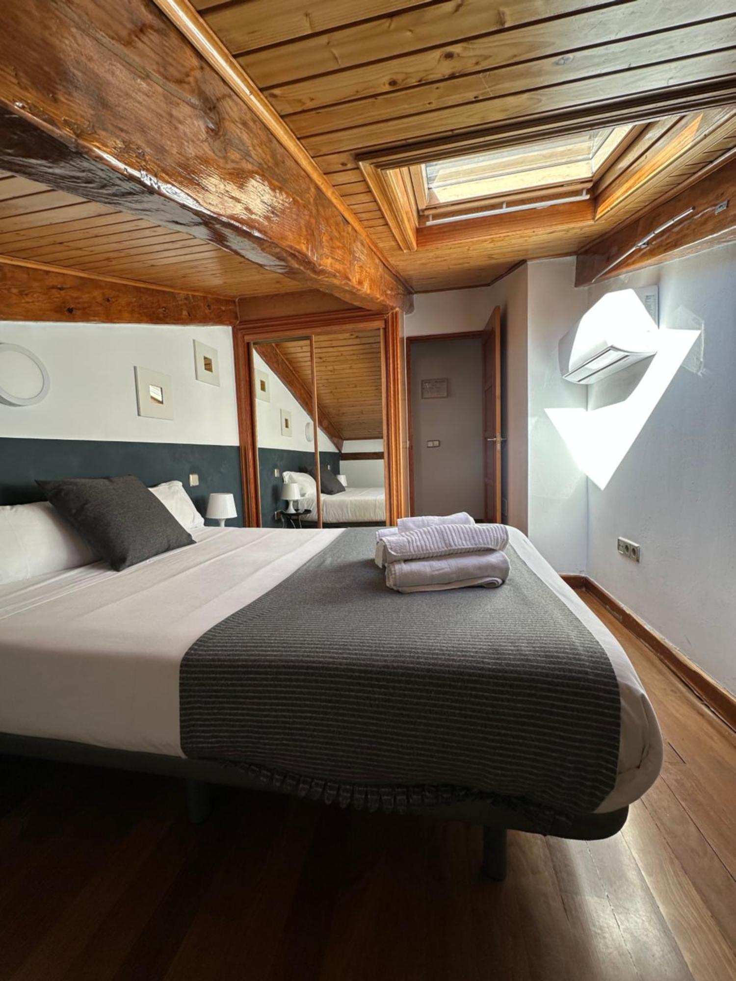 Apartamentos Madrid Atocha Buitenkant foto